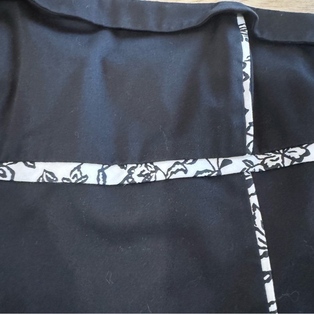 White House Black Market black sleeveless mini dress, white piping detail, 4. - Picture 3 of 10